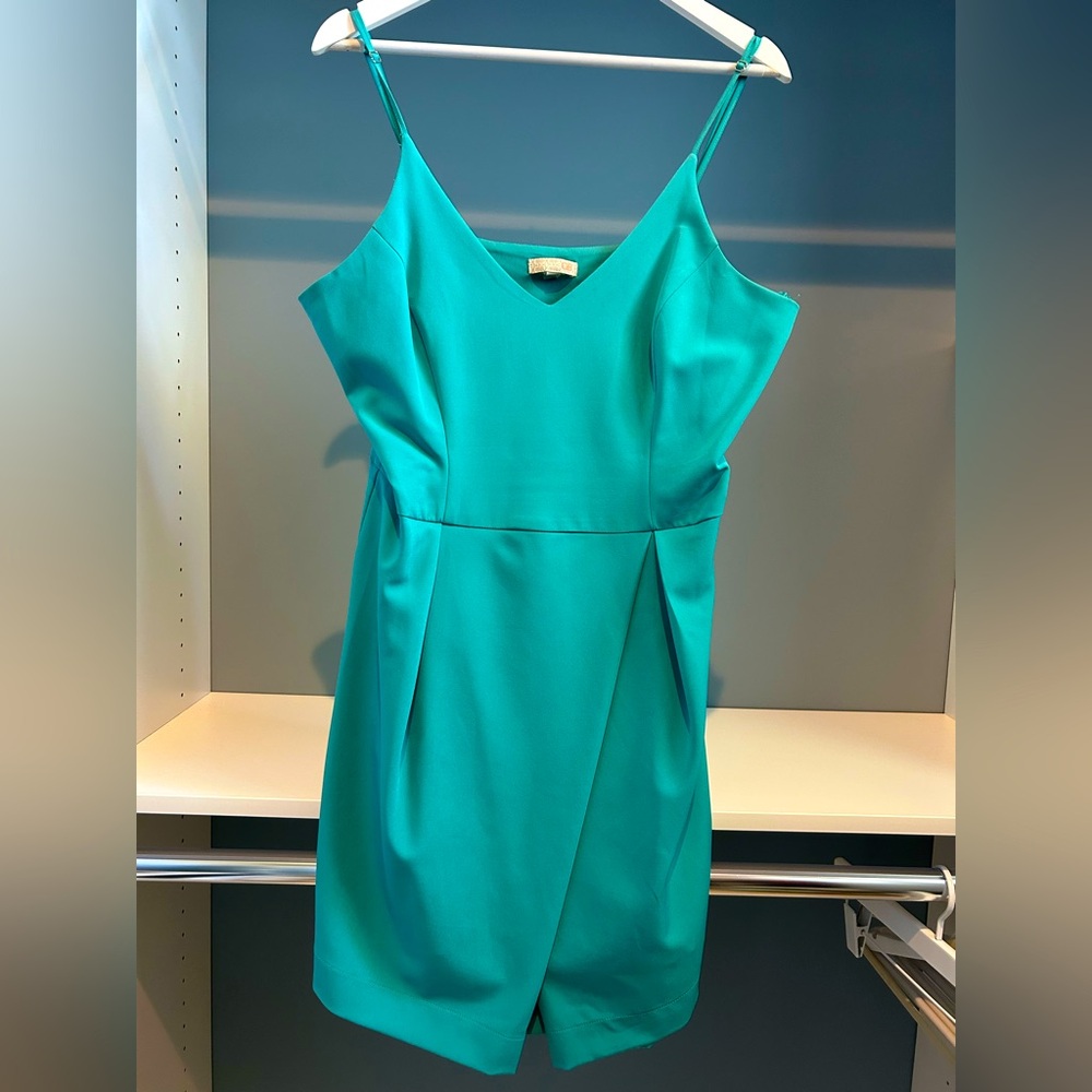 Gianni Bini dress. Size XL. Teal color spaghetti strap. Like new! Side zip